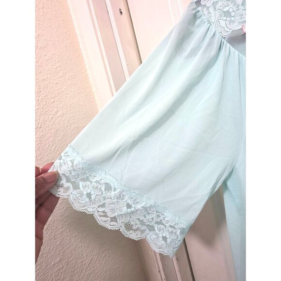 Shadowline Light Green Lace-Trimmed Nightgown  Floral Embroidery Short Sleeve - Picture 5 of 9
